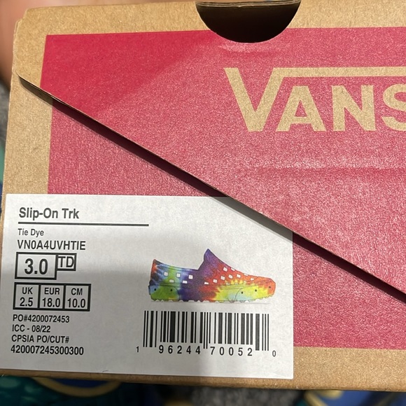 Vans - Picture 5 of 5